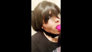 Sissy slut practicing her head game