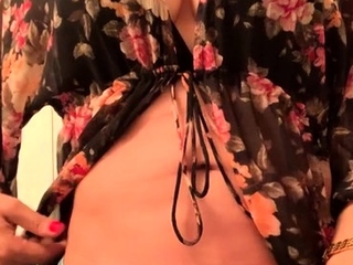 Brunette Tranny jerking in hard dick in solo Webcam
