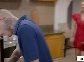 Horny Shemale Licks And Bareback Fucks The Ass Of Pipe Man With Emma Rose