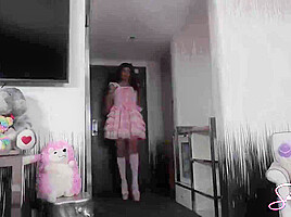 Di Marco – Sissy Pov – Zoey Sissy Maid Gets Called In To Give Head