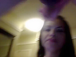Jizz On Her Mouth – Shemale