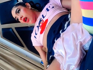 This Pretty Tranny Makes You Hard